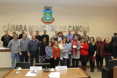 Homenagem aos 15 anos da EMEF Bilíngue para Surdos Vitória