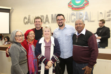 Homenagem ao Colégio Estadual Tereza Francescutti