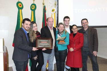 Homenagem aos 10 anos do Restaurante e Pizzaria Tommatti's