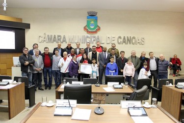 Homenagem à Associação Mathias Velho é Inter